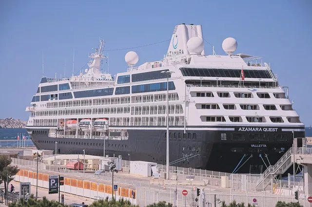 AZAMARA QUEST