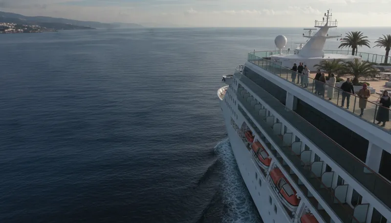 KI-generiertes Symbolbild: Oceania Cruises plant ganzjährige Mittelmeer-Saison ab 2027